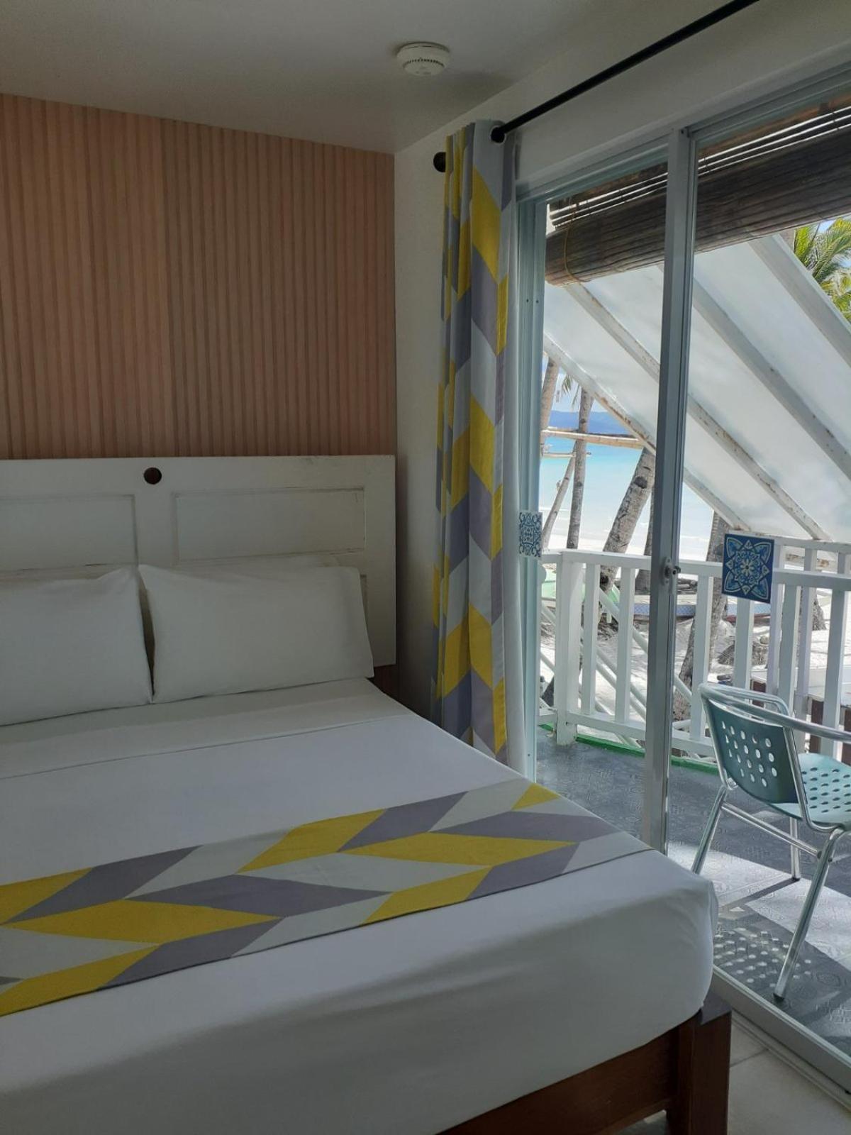 Bluewaves Beach House Balabag  Zewnętrze zdjęcie
