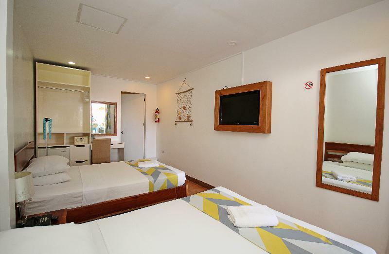 Bluewaves Beach House Balabag  Zewnętrze zdjęcie